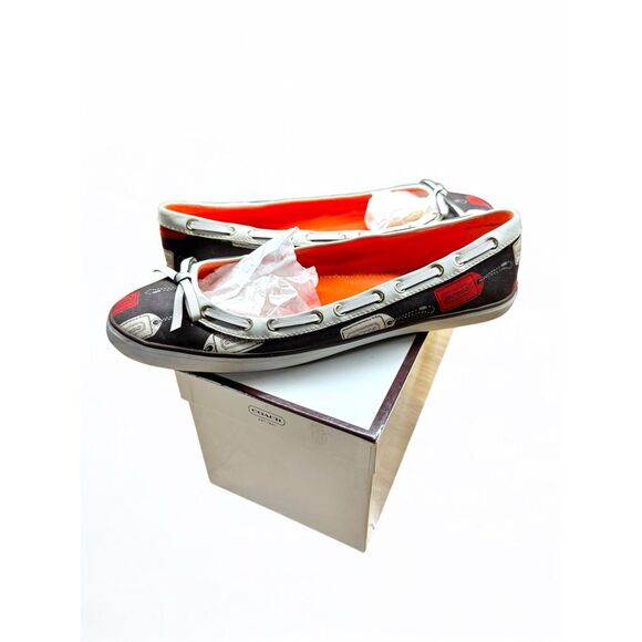 Coach Iconic‎ Hangtag Print Women’s Ballet Flats Loafers Shoes Rare Sz 8.5 RARE - Picture 1 of 10